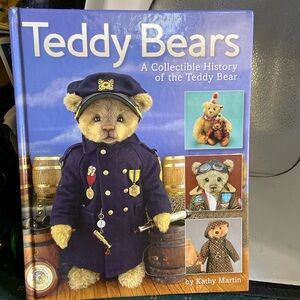 Teddy Bears a Collectible History of the Teddy Bear by Kathy Martin new old book